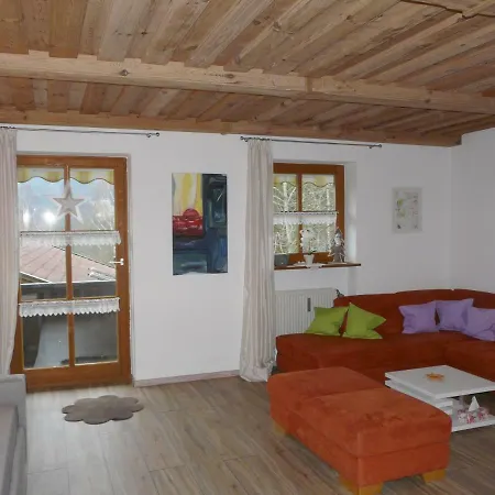 Ferienwohnung Waldesruhe * האוצנברג
