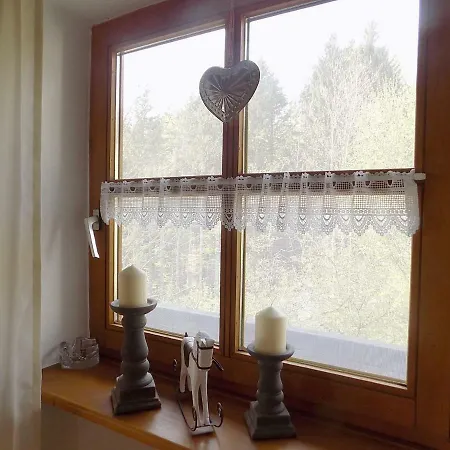 Ferienwohnung Waldesruhe * האוצנברג