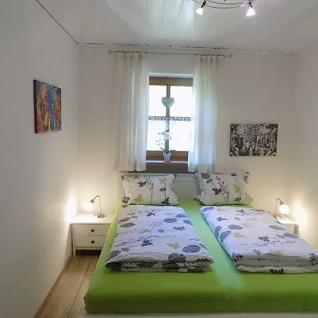 Ferienwohnung Waldesruhe דירה האוצנברג